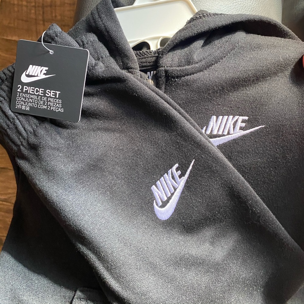 Nike Jogging suit 2T